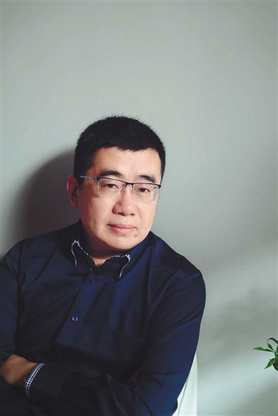 丁捷，中国作家协会会员、南京作家协会副主席。 受访者供图