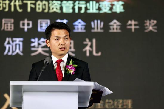 刘入领:基金公司中短期发展靠事业部 长期须靠