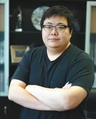 吴仁宝之孙、吴协恩之子孙喜耀,目前主要在互联网领域发展。