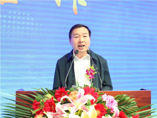 中国合作贸易企业协会副会长兼秘书长刘跃忠