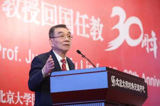 林毅夫：1988年以前，我也信仰西方经济学