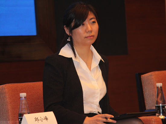 华泰联合证券债券业务总部业务董事邱小峰|穆