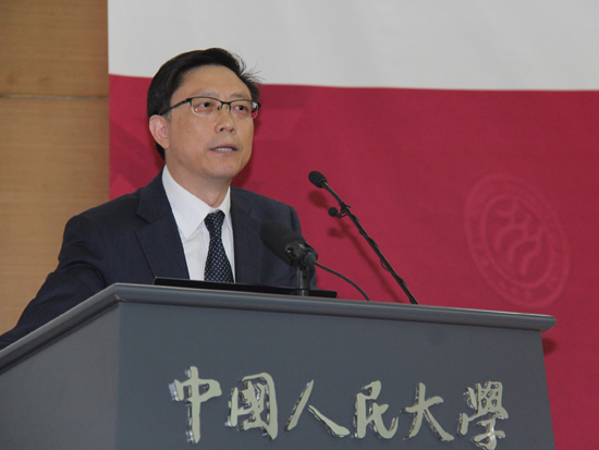 诚信集团董事长_诚信手抄报(2)