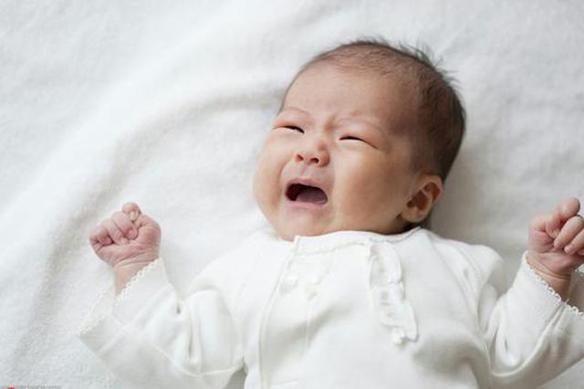 周天勇：经济下行怪人口减少吗？