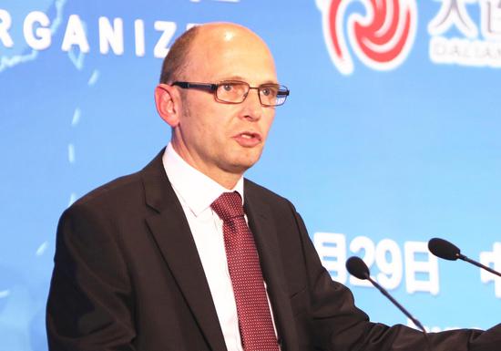 比特﹒施南德:再保险公司的多元化特征促使其