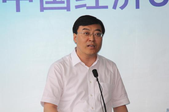 伊利实业集团股份有限公司董事长潘刚