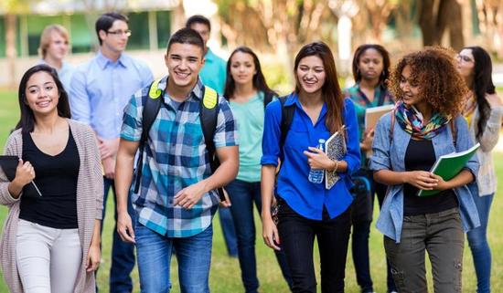 英国高中生大学升学率贫富悬殊