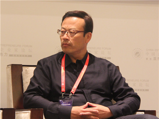 中房老总方_中旦集团老总照片