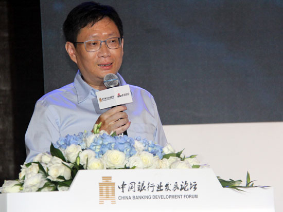 国家金融与发展实验室研究中心主任曾刚