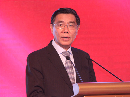 六福董事长_六桂福珠宝董事长(2)