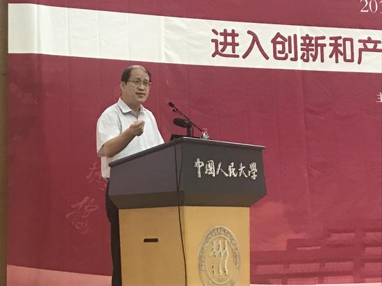 南京大学经济学院教授刘志彪