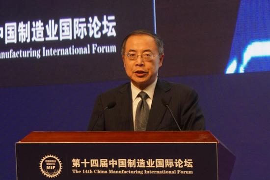 中国企业联合会常务副会长兼理事长朱宏任