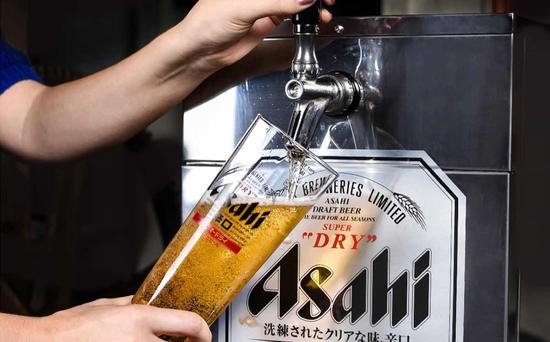 朝日啤酒拟10年来首次涨价 股价创新高