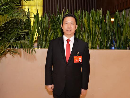 中国共产党十九大代表、红豆集团党委书记周海江