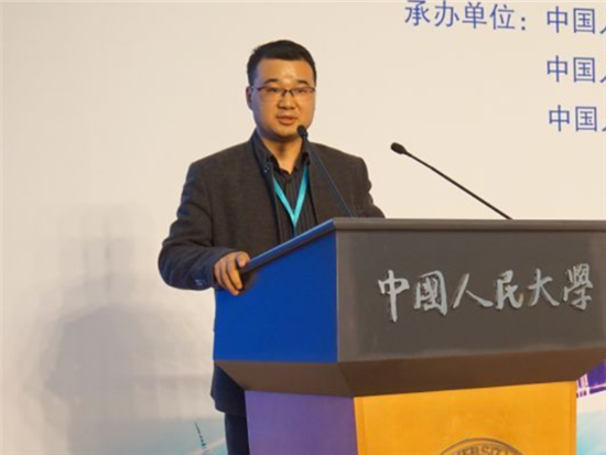 汉青经济与金融高级研究院金融系教授李勇