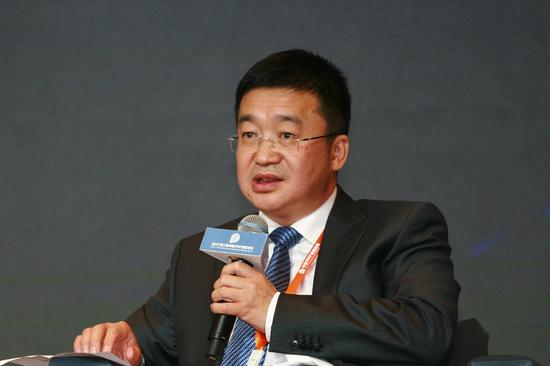 中建方程投资发展有限公司党委常委、董事、副总经理杨彤