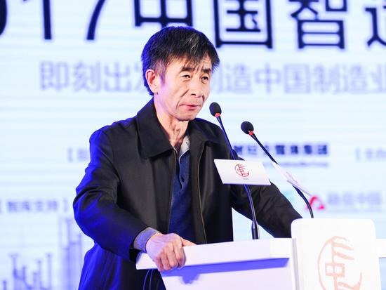 图为北京市经济和信息化委员会软件服务业处副处长薛继斌（刘东 摄）
