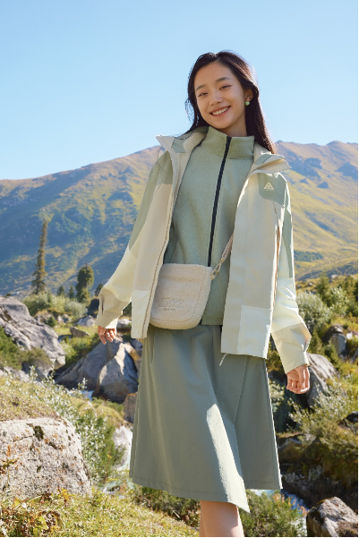 春日消费新活力：踏青出游热度攀升 唯品会户外服饰销量劲增
