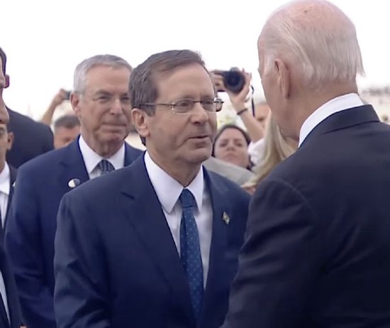 美国总统拜登抵达以色列首都