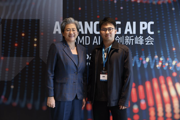 AMD董事會主席及首席執行官Lisa Su博士（左）