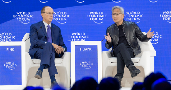 直击达沃斯|黄仁勋谈“人类历史上规模最大的基础设施建设”