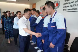 中国机械冶金建材工会全国委员会分党组书记、主席陈杰平赴东方雨虹走访慰问