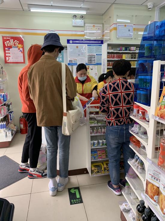 新浪财经徐雯 摄