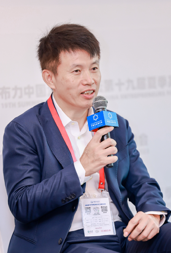 香港大学经管学院院长蔡洪滨：我们面临的世界格局已经发生了改变