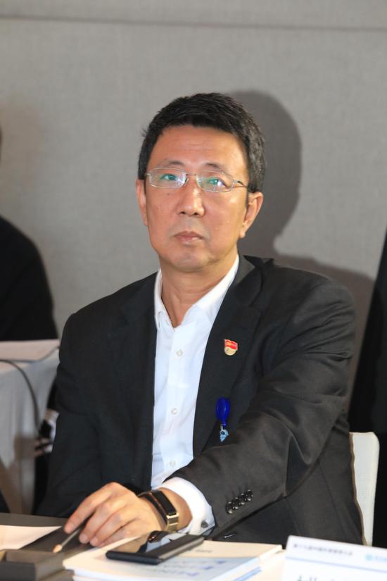 澳门威尼斯澳门赌场_20岁女子将刚出生的男婴从六楼抛下,致其当场死亡