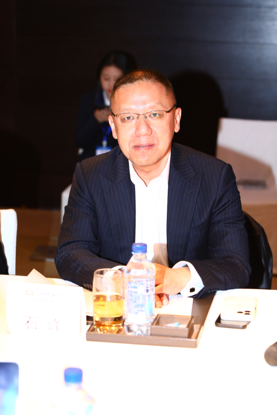 石峰出席中国年度管理大会