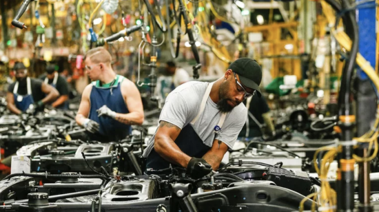 外盘头条：联储官员相信利率接近峰值但不排除加息可能 美抵押贷款利率升至20余年新高 赛百味逾90亿美元出售