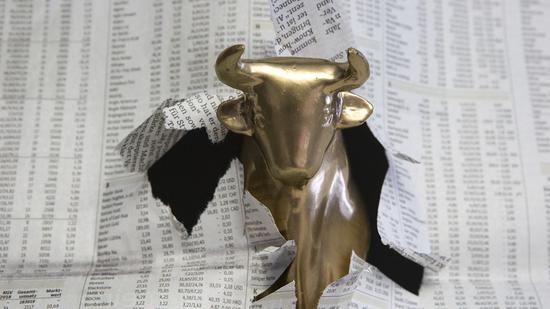 线上娱乐自动送90元 公司的保洁阿姨都比你活的更像人