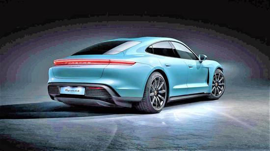 汽车跑多久能充满电 b0aa-krpikqh3095326.jpg