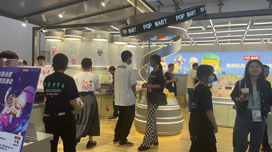 人从众叕....9万人在消博会薅了多少“羊毛”？|2023消博会