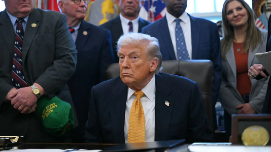 特朗普释放暂缓打击伊朗信号，国际油价跌幅超1%