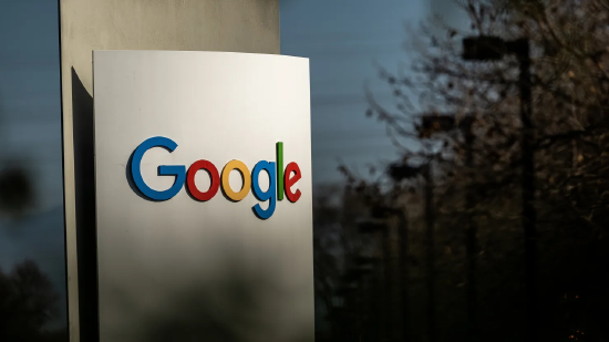 2026 年 2 月 3 日周二，美国加利福尼亚州山景城谷歌总部外的标识。字母表公司（Alphabet）定于 2 月 4 日发布财报。