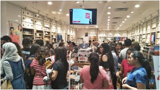 班加罗尔甘地路上的名创优品门店