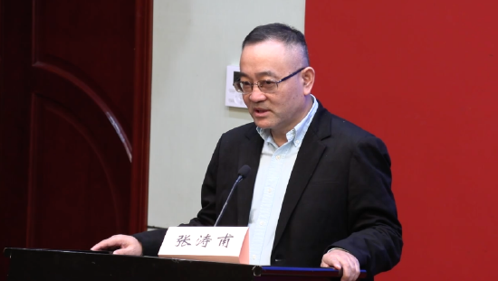 复旦大学张涛甫谈大学不可替代性：培养人而非机器