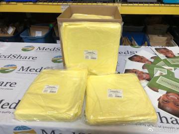 美国白人建立的慈善组织已捐了400万个口罩给我国