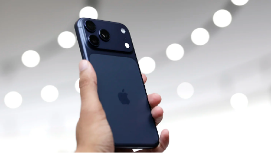 iPhone17销售开局良好，苹果公司股价上涨