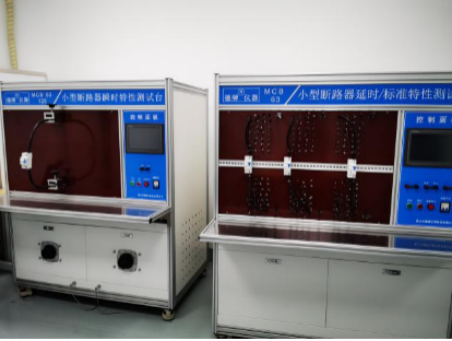 小型断路器延时/标准特性测试仪