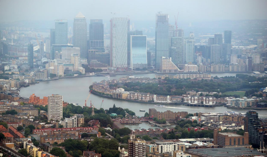 2019年6月25日,英国伦敦,金丝雀码头金融区全景