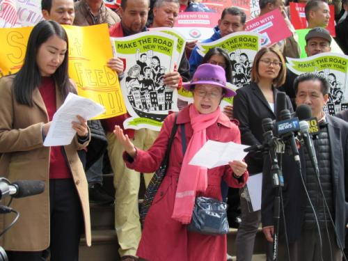 美纽约或出台摩托车限制令 外卖从业人员集会