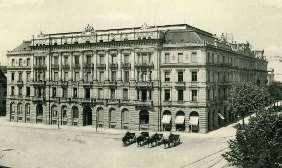 从瑞信到第一共和银行：巨头是如何倒下的？