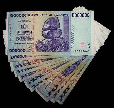  津巴布韦的旧货币 来源：津巴布韦新闻网站