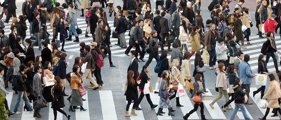 日本总人口连续7年减少 65岁以上占27.7%