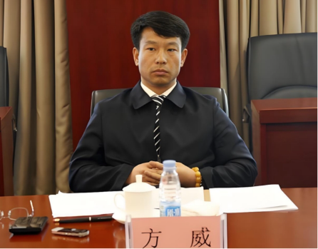 方大方威“发威”痛批海航高管：“你再这么干，从严处理”