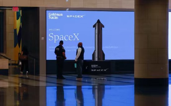“这是一个令人兴奋的时代”：华尔街双雄为SpaceX IPO争抢头号光环