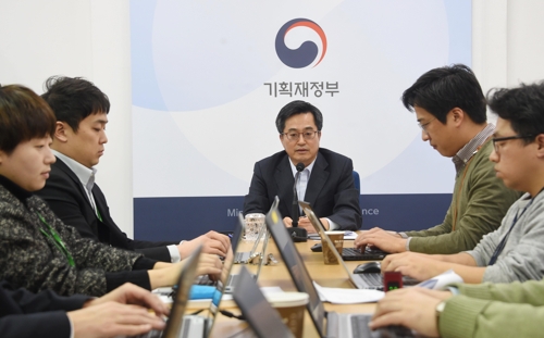 韩财长:韩国明年人均收入有望破3万美元|人均收