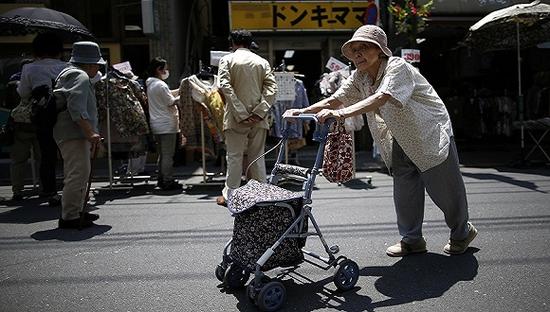 2018年结婚人口_结婚率低,山东排全国前五从2011年以来,山东结婚人口逐年下降(2)